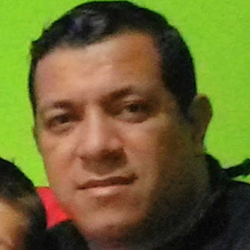 Richard Velasquez Photo 18