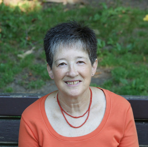 Susan Lucas Photo 39