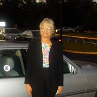Julia Darnell Photo 13