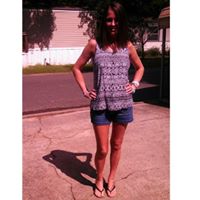 Holly Gray Photo 5