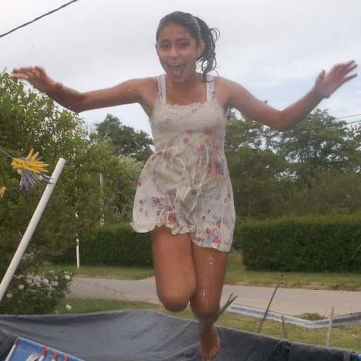 Maria Busto Photo 14