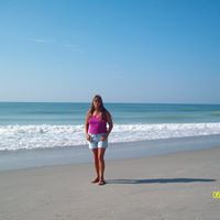 Laurie Bond Photo 5