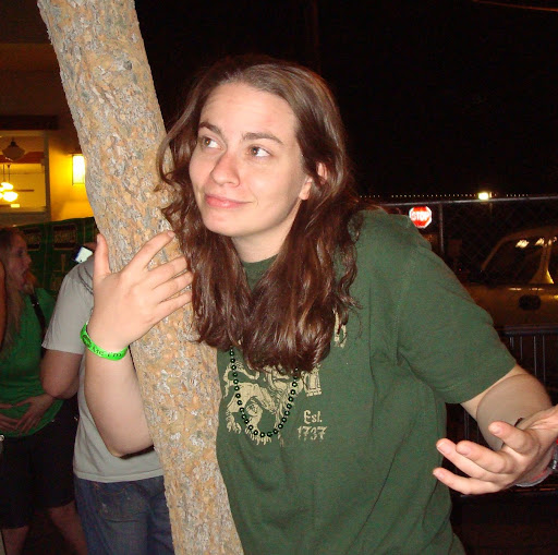 Erin Taylor Photo 38