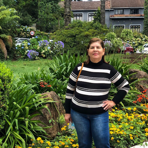Rosa Esteves Photo 13
