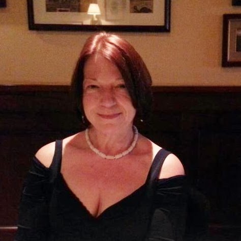 Jane Bailey Photo 12