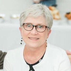 Karen Clark Photo 26