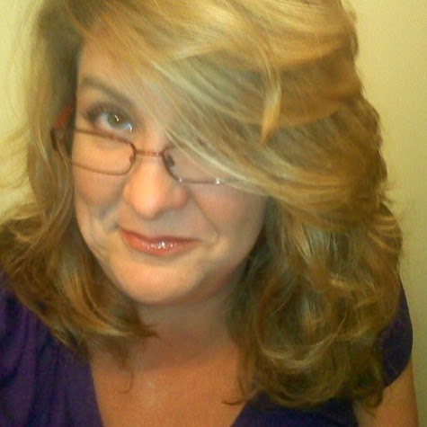 Rebecca Nelson Photo 28
