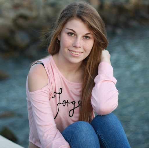 Kristin King Photo 29
