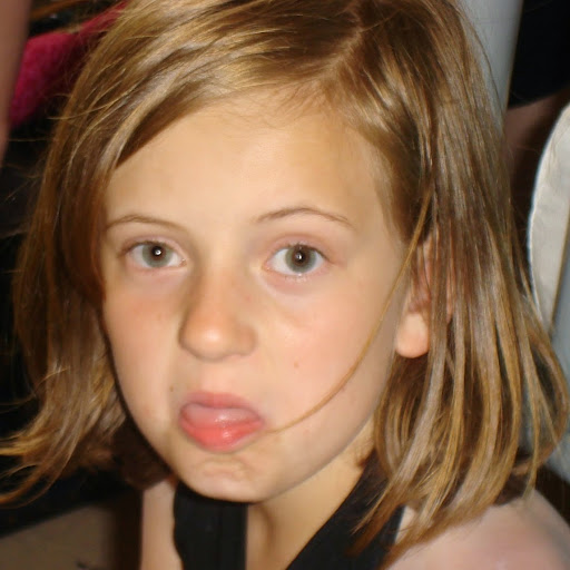 Georgina Cox Photo 19
