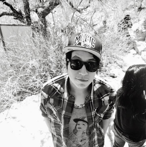 Christian Cuellar Photo 14