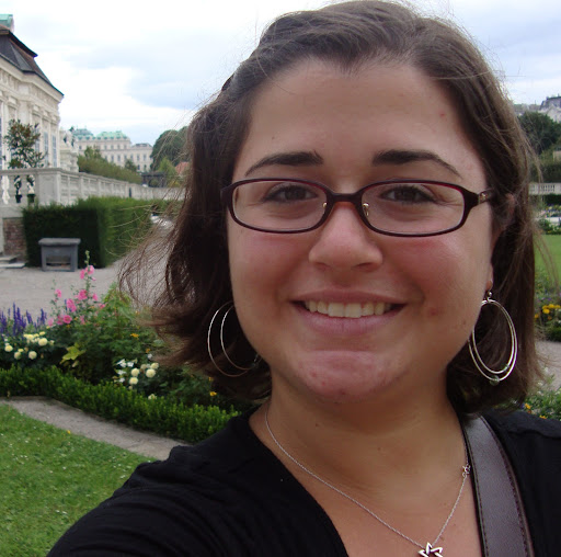 Andrea Schuster Photo 17