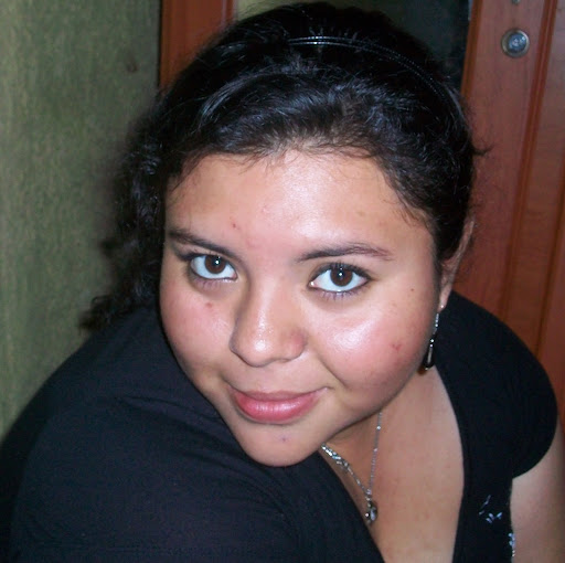 Carol Hernandez Photo 19