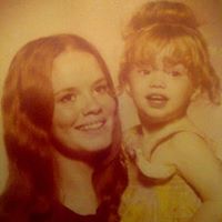 Lynn Maddox Photo 12
