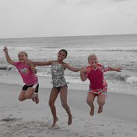 Kelly Long Photo 15