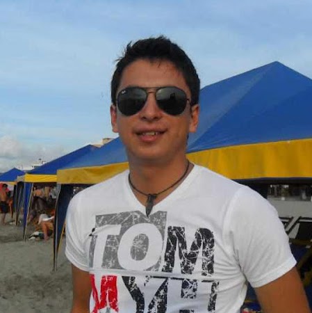 Jimmy Robles Photo 16