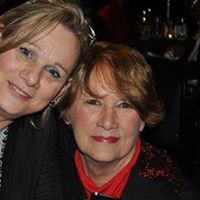 Helen Hawkins Photo 35