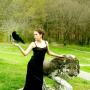 Sarah Bowers Photo 8