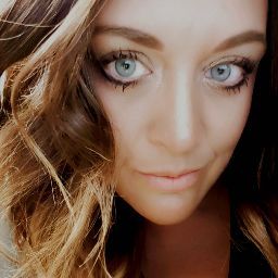 Shannon Hawkins Photo 24