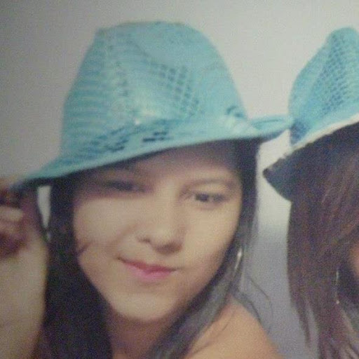 Andrea Garcia Photo 30