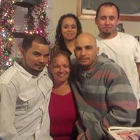 Linda Quinones Photo 7
