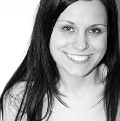 Claire Rogers Photo 19