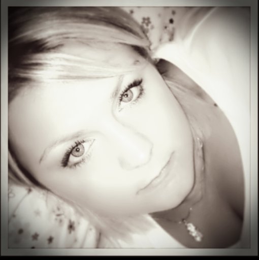 Christina Walter Photo 12