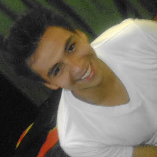Erick Molina Photo 14