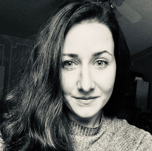 Julia Meyer Photo 24