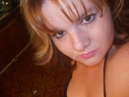 Lisa Hicks Photo 16
