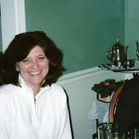 Laurie Hunt Photo 16