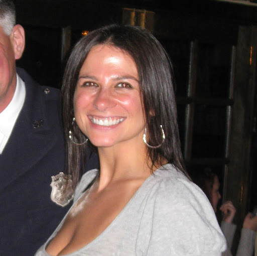 Laura Whitney Photo 17