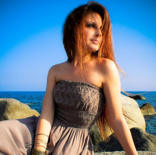 Anna Caserta Photo 4