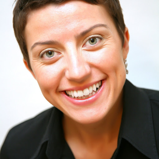 Michelle Hoskin Photo 11