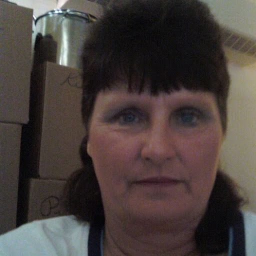 Darlene Holt Photo 14