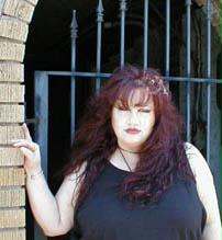Beverly White Photo 31