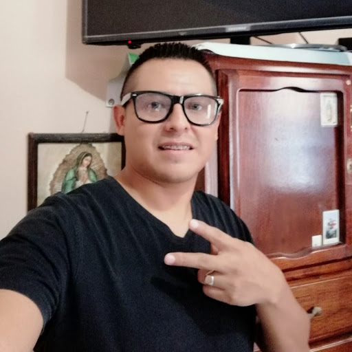 Ricky Salazar Photo 17