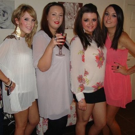 Kelly Tomlinson Photo 25