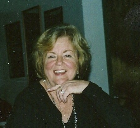 Barbara Holmes Photo 15
