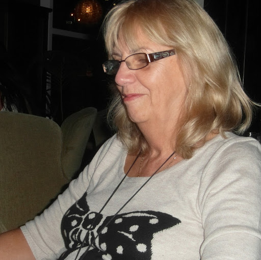 Susan Leach Photo 30