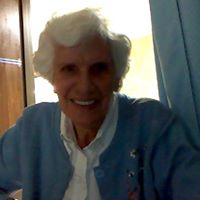 Madeline Hayes Photo 5