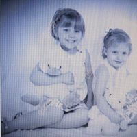 Christine Sweitzer Photo 3
