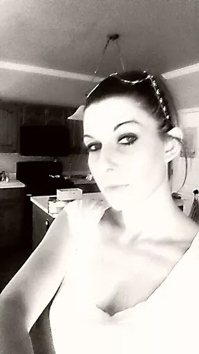 Elizabeth Wellendorf Photo 8