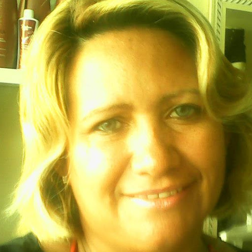 Marcia Holmes Photo 18