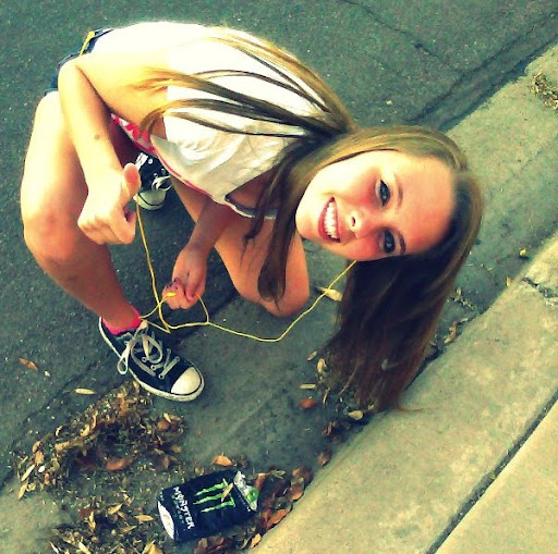 Emily Weber Photo 30