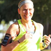 Julie Simmons Photo 36