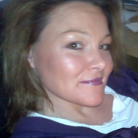 Jennifer Adams Photo 29