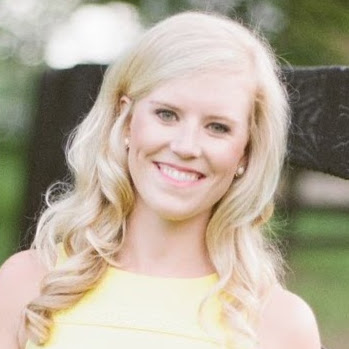 Caroline Dowell Photo 19