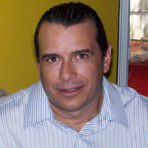 Roberto Gonzalez Photo 52