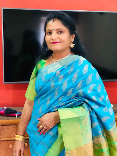 Falguni Parikh Photo 16