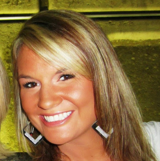 Nicole Edwards Photo 35